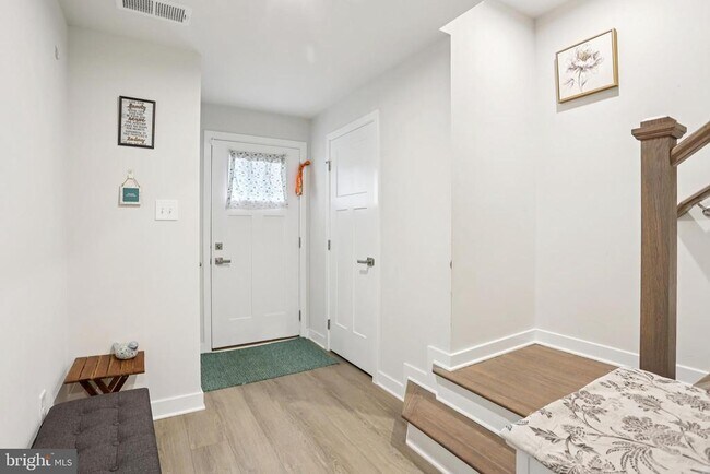 Building Photo - 47 Rosemary Wy