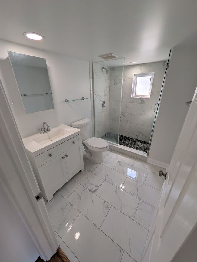 Building Photo - AM-Moffat LLC