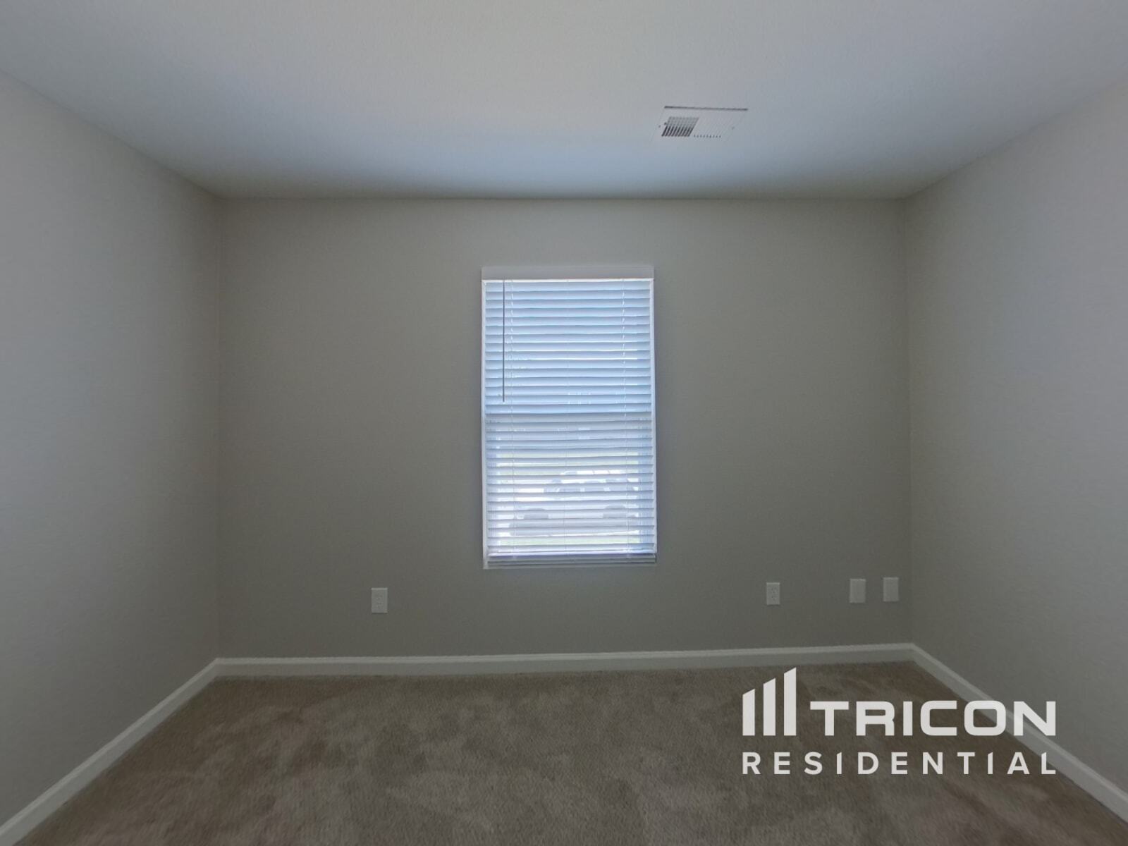 Building Photo - 758 Sinclair Dr