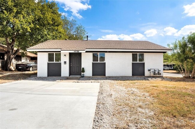 Building Photo - 4913 Hawk Cv