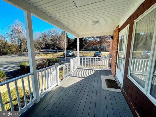 Building Photo - 22322 Greenview Pkwy