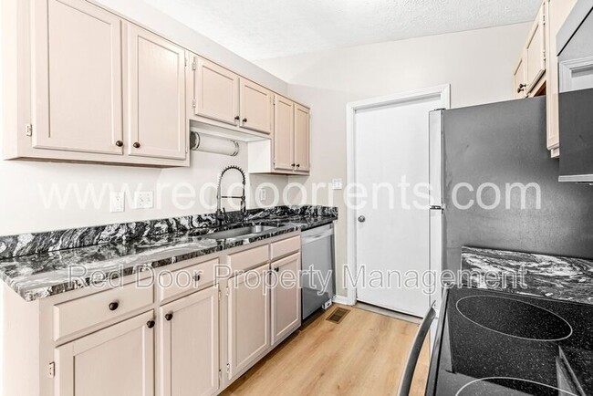 Building Photo - 5904 Beau Jardin Dr