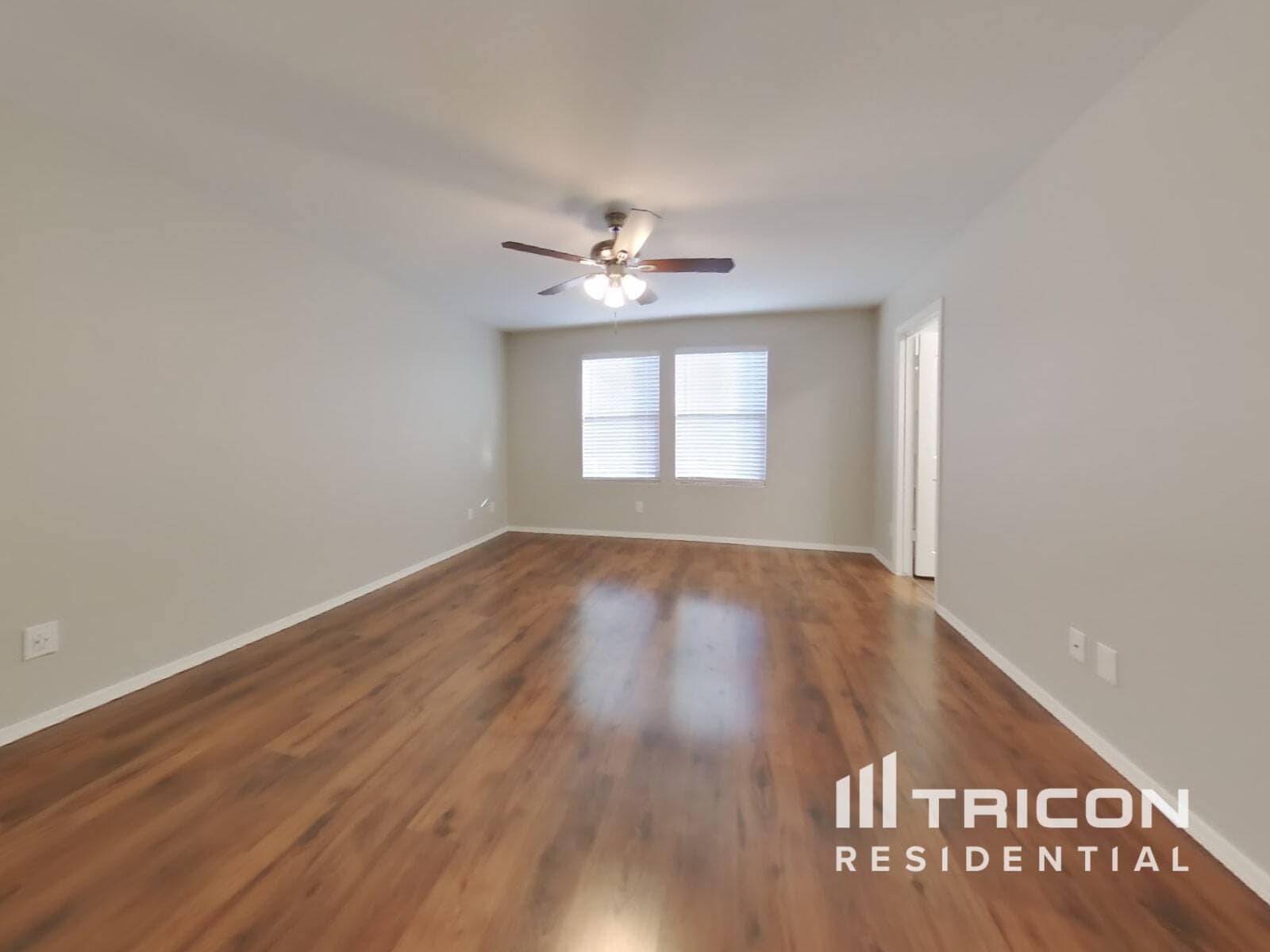 Building Photo - 11940 W El Cortez Pl