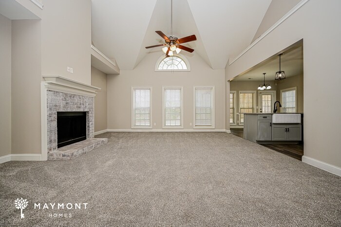 Building Photo - 256 Suffolk Way