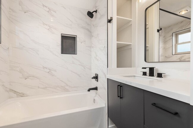 Building Photo - 6721 24th Ave NW