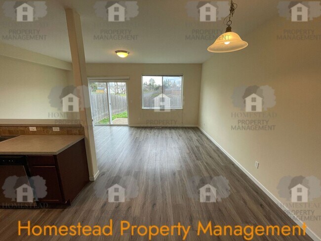 Building Photo - 476