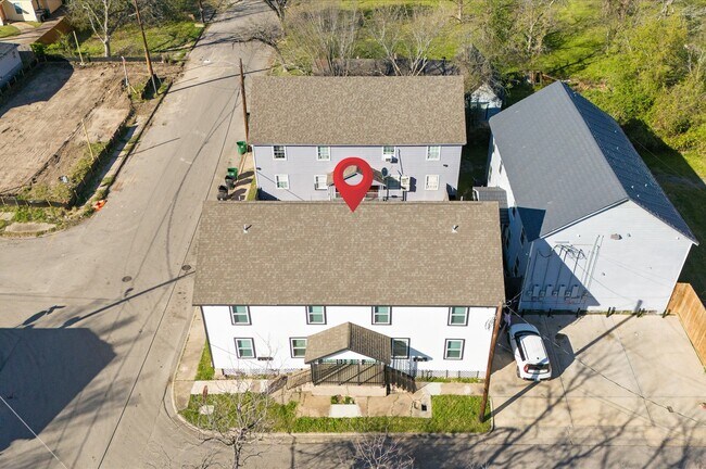 Building Photo - 2623 Canfield St