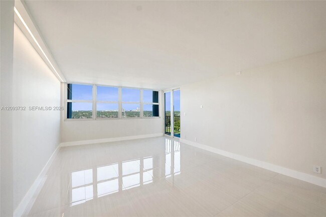 Building Photo - 1400 S Ocean Dr