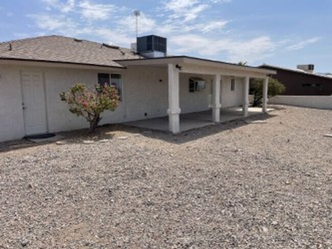 Building Photo - 3505 Mockingbird Dr