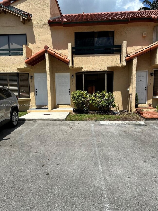 Building Photo - 10152 SW 77th Ct