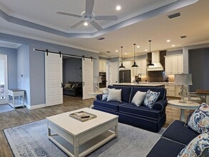 Building Photo - Daniels Place Short Term Rental