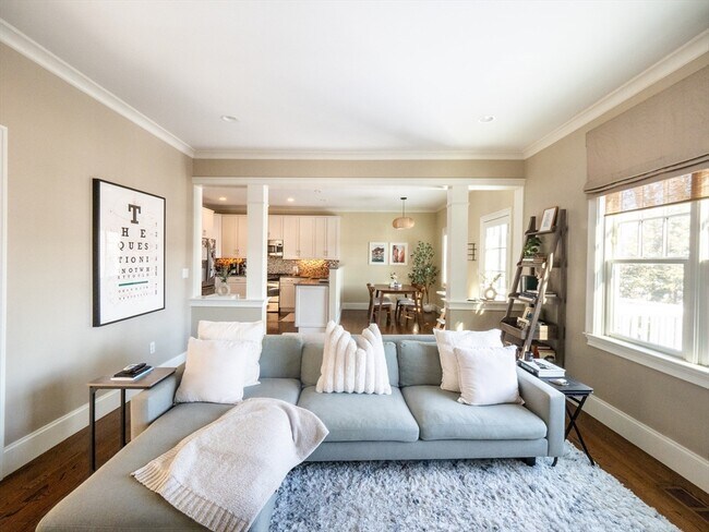 Building Photo - 38 Troy Ln