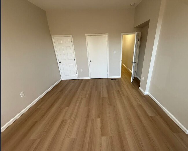 Building Photo - Washington