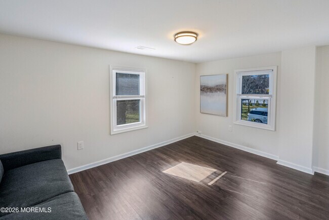 Building Photo - 26 Toms River Rd