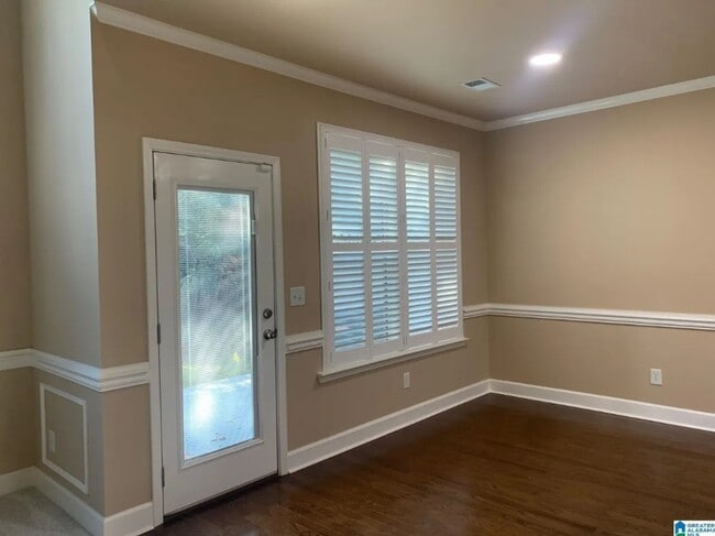Building Photo - 2 Bed & 2.5 bath townhome  located in Oxford on the golf course