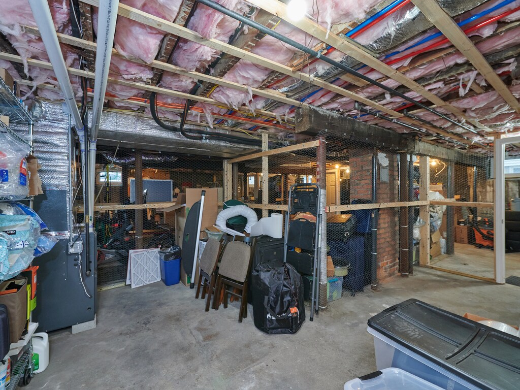 Building Photo - 543 Hyde Park Ave