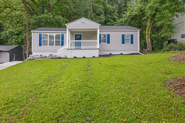 Building Photo - 2222 Beecher Cir SW