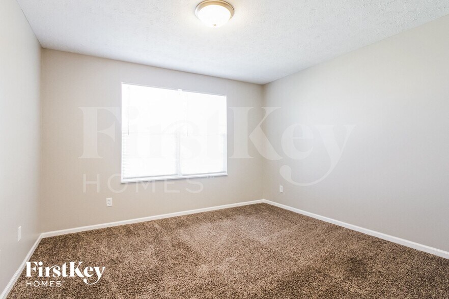 Building Photo - 1698 Salina Dr