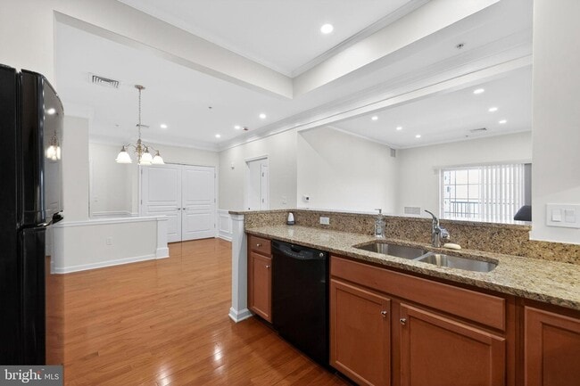 Building Photo - 1014 Creekside Dr