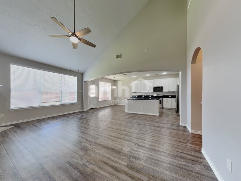 Building Photo - 12915 Mason Terrace Ln