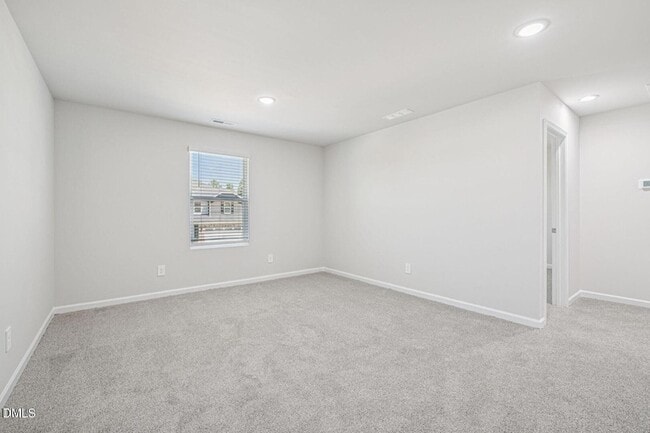 Building Photo - 721 Deschutes Dr