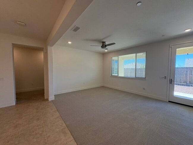 Building Photo - 55+ Rental Home in Heritage