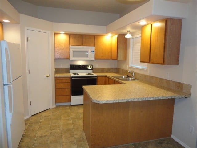 Building Photo - 2401 Louisiana Pl