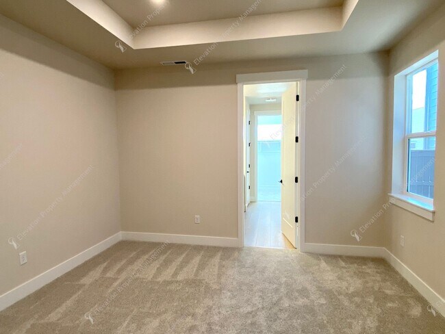 Building Photo - Brand NEW Pahlisch 3 BR - 2BA Home in Southeast Bend