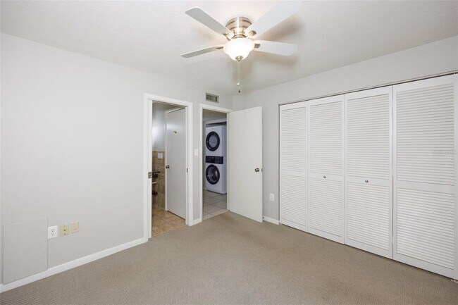 Building Photo - 2650 Countryside Blvd