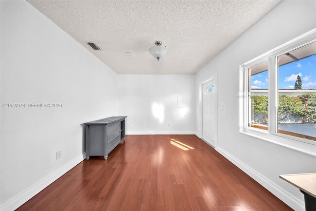 Building Photo - 10295 SW 34th St