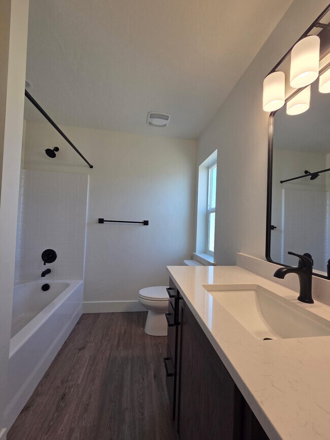 Building Photo - 4621 Highgarden Wy