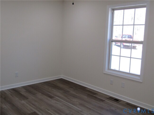 Building Photo - 5705 Community House Rd