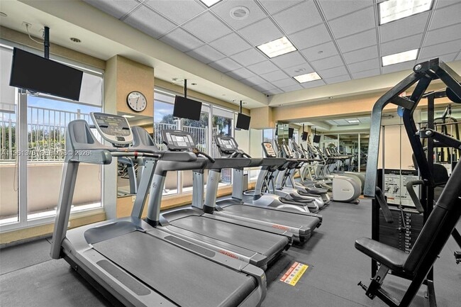 Building Photo - 9559 Collins Ave