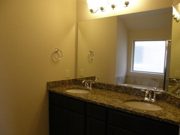 Building Photo - 200 Rocky Pine Rd