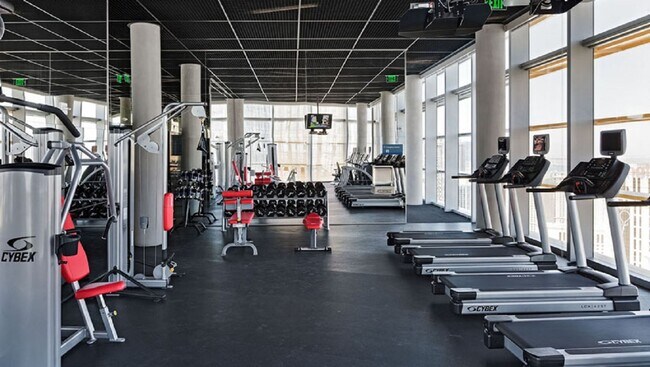 Building Photo - Beautiful Luxury High Rise Rental on Vegas Strip