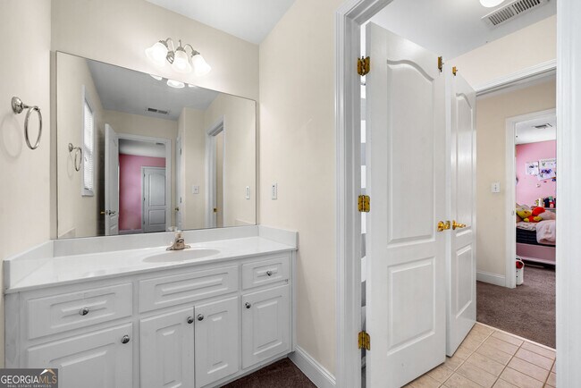 Building Photo - 209 Braemar Ct