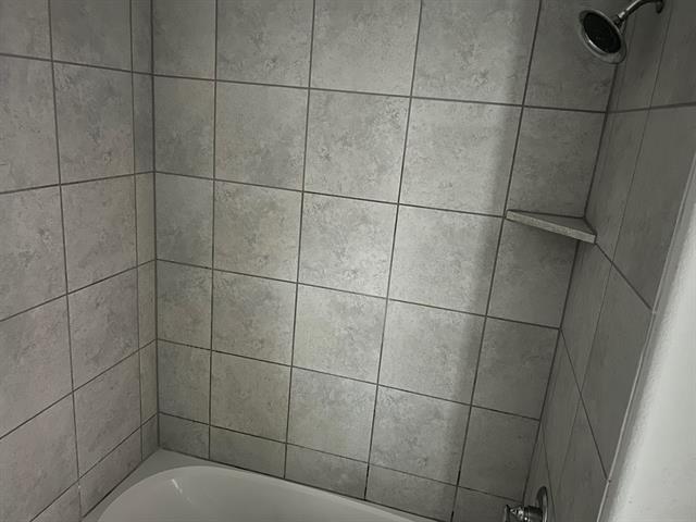 Building Photo - 304 Lead Creek Dr