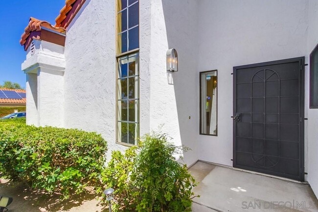 Building Photo - 11742 Avenida Sivrita
