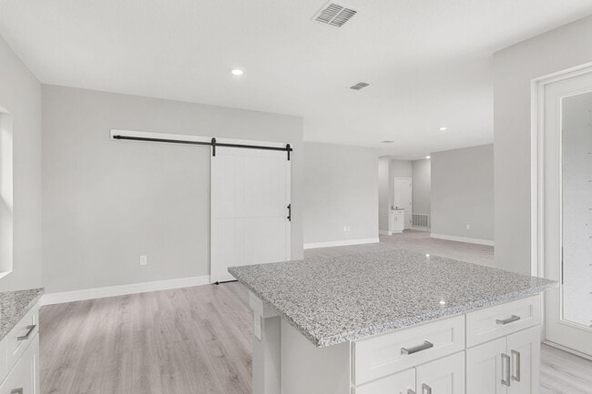 Building Photo - 573 Joy Haven Dr