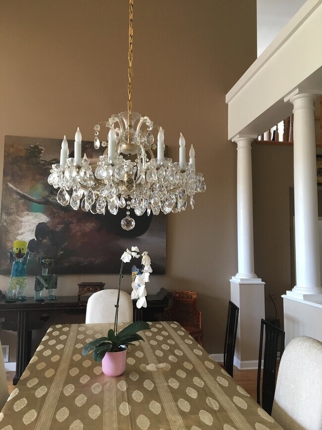 Building Photo - 2344 Glen Eagles Ln