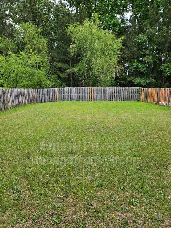Building Photo - 216 Sunday Silence Ln