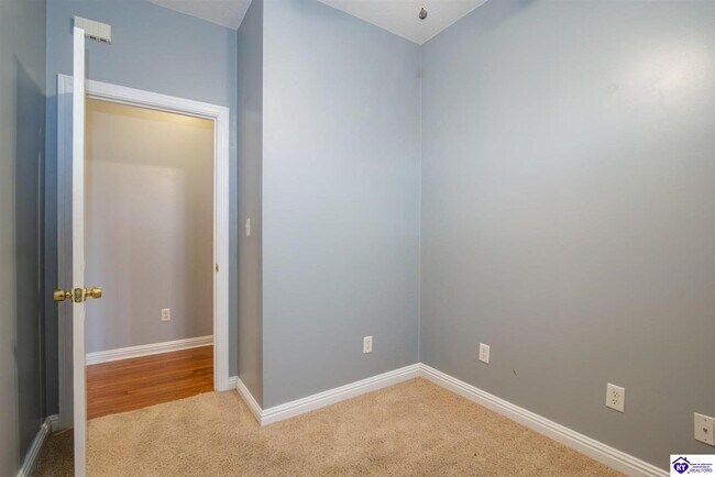 Building Photo - 45 Crosslin Ct