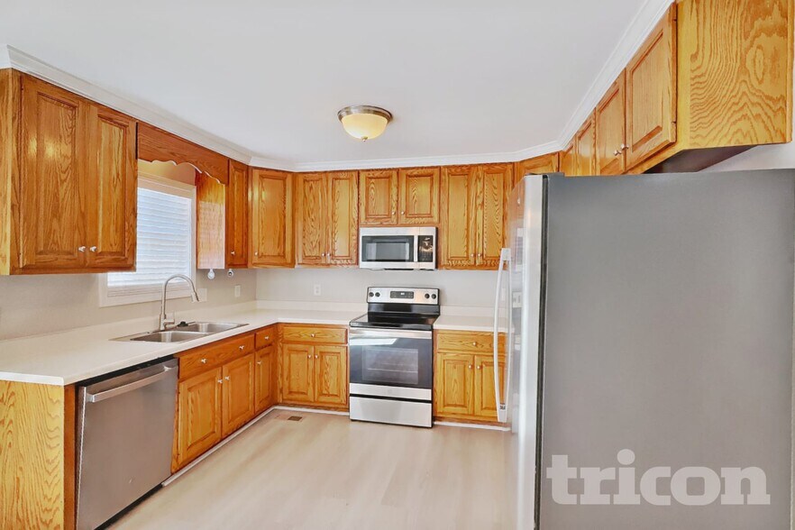 Building Photo - 138 Putter Point Dr