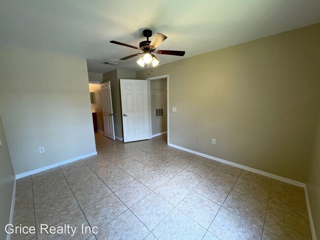 Building Photo - 1 br, 1 bath House - 14880 Pleasant Bay Ln...