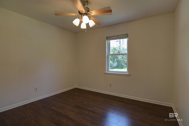 Building Photo - 301 Perdido Ave