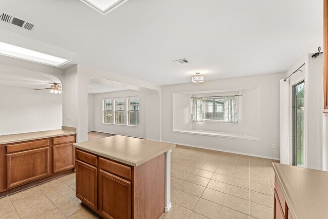 Building Photo - Westwood Subdivision / One Story / Culdesac / Ref, Washer & Dryer / Leander Schools