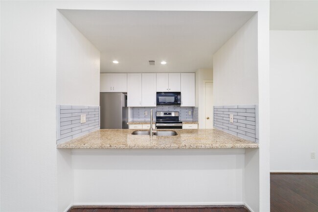 Building Photo - 26 S White Pebble Ct