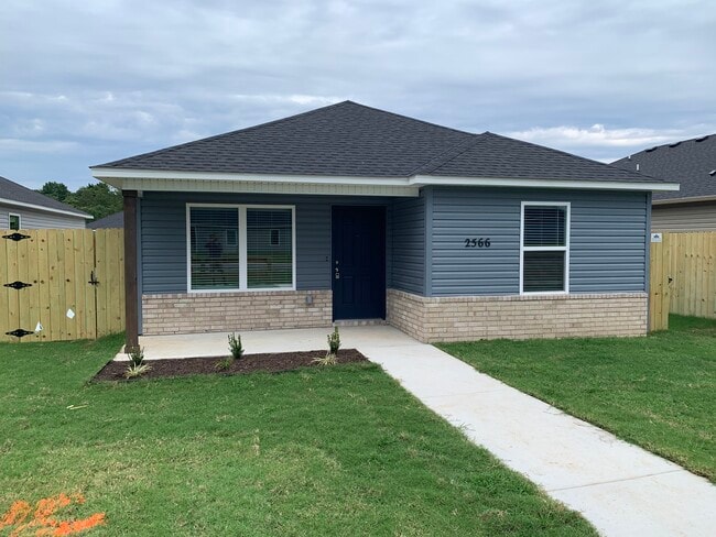 Building Photo - 2566 S Ouachita Dr