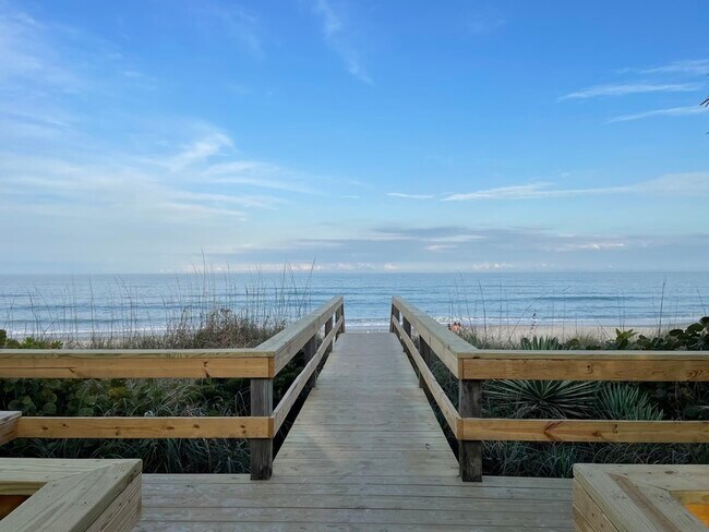 Building Photo - 158 Highland Ave