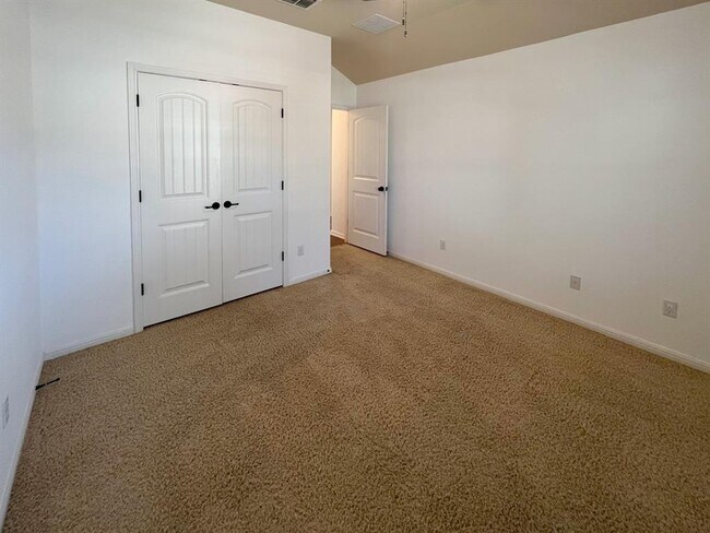 Building Photo - 1711 Hidden Springs Path